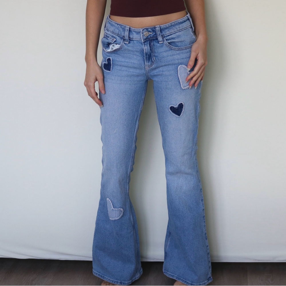 Hollister Light Blue Flare Jeans with Heart Patches Low-rise 25